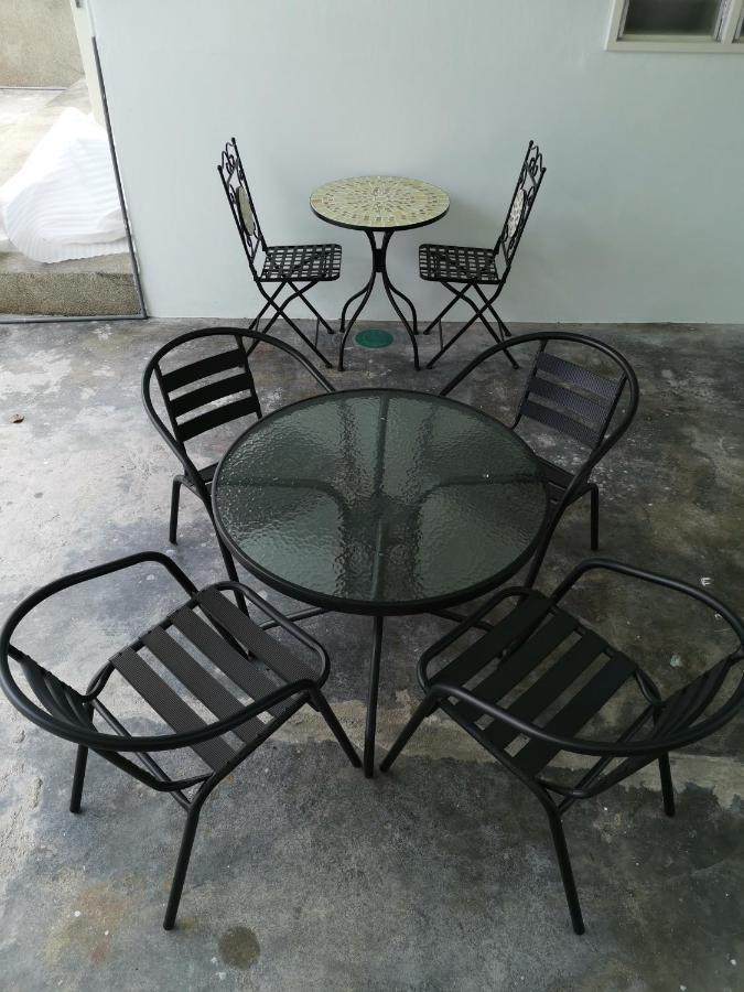 G Fortune Guest House Victoria Green George Town Exterior photo