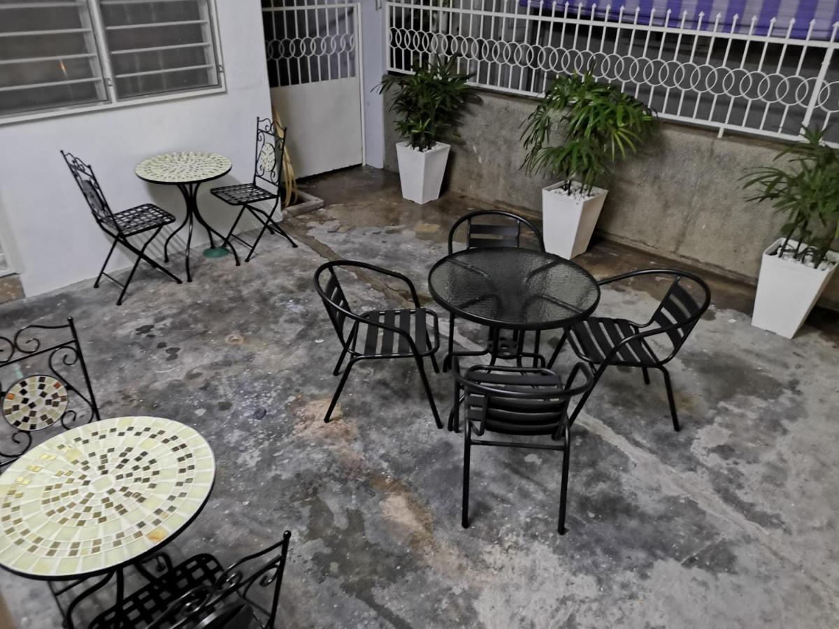 G Fortune Guest House Victoria Green George Town Exterior photo