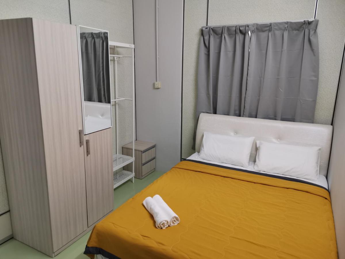 G Fortune Guest House Victoria Green George Town Exterior photo