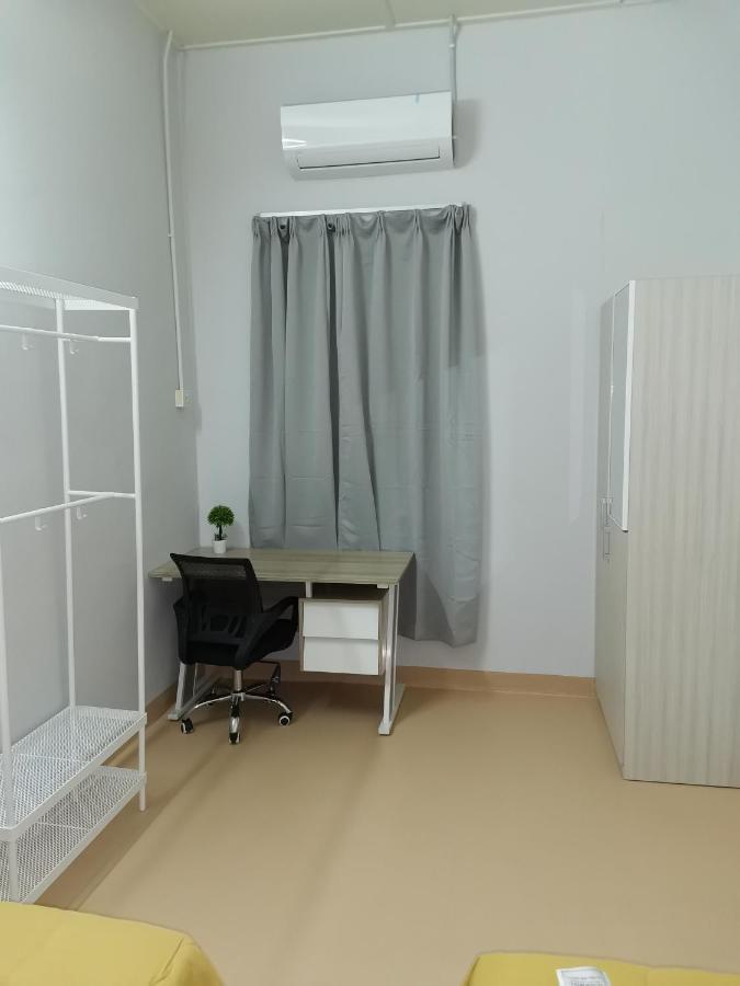 G Fortune Guest House Victoria Green George Town Exterior photo
