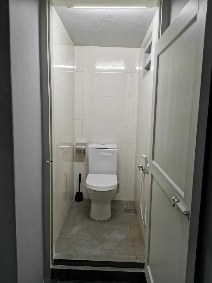 G Fortune Guest House Victoria Green George Town Exterior photo
